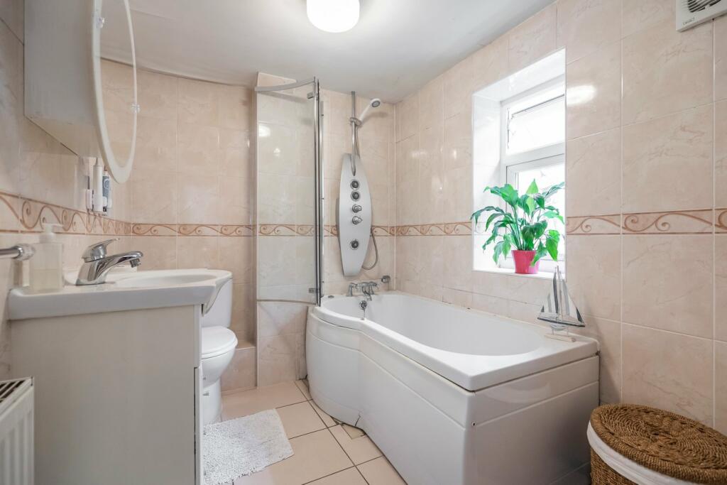 Additional image 21 of Whitecliff Road, Poole, BH14