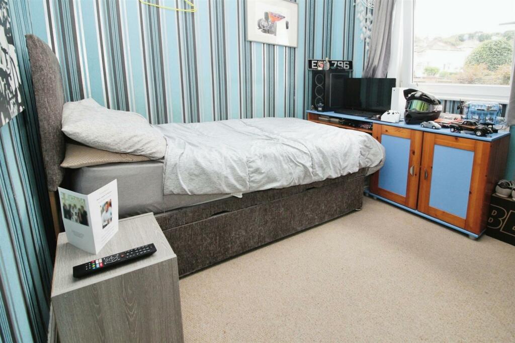 Additional image 15 of Dale Grove, Bradford, BD10 8UL