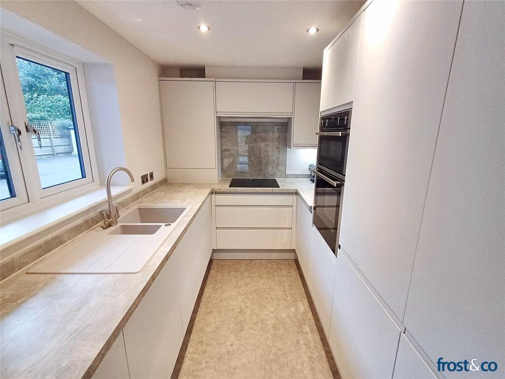 Additional image 4 of Delhi Close, Lower Parkstone, Poole, Dorset, BH14