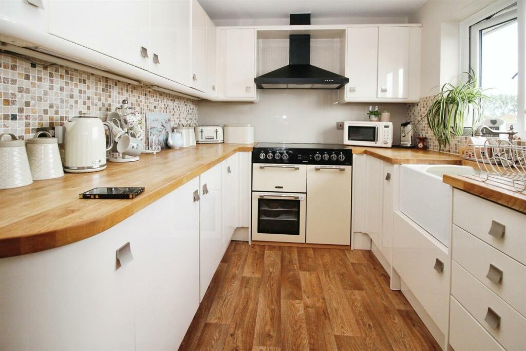 Additional image 3 of Lichfield Mount, Bradford, BD2 1NX