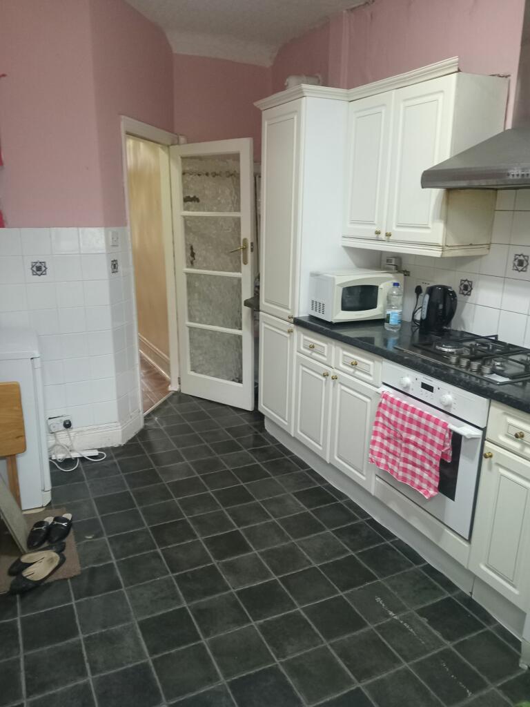 Additional image 6 of Ambleside Avenue, Bradford, West Yorkshire, BD9 5HX