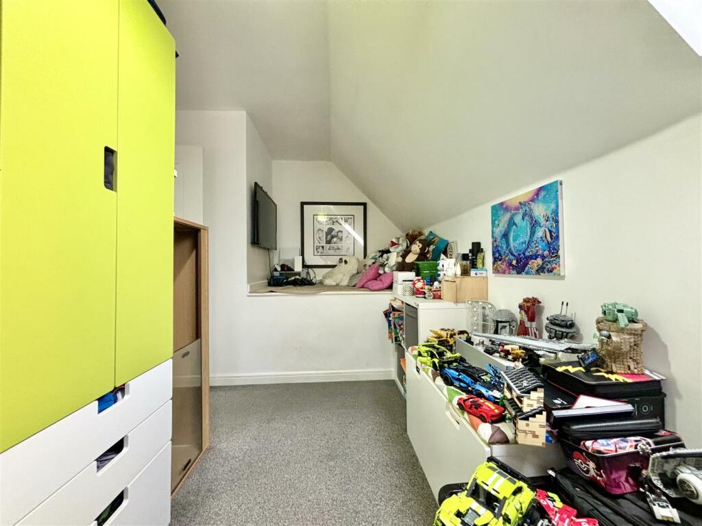 Additional image 21 of Harrowins Farm Drive, Queensbury, Bradford, BD