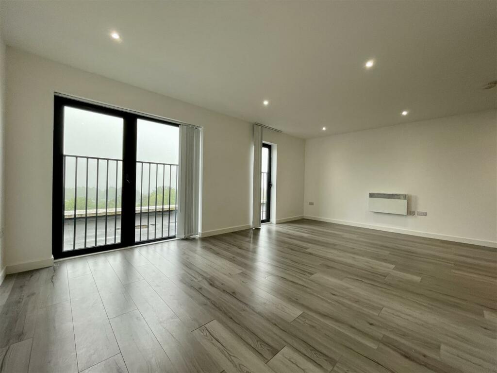 Additional image 2 of Bingley Road, Bradford