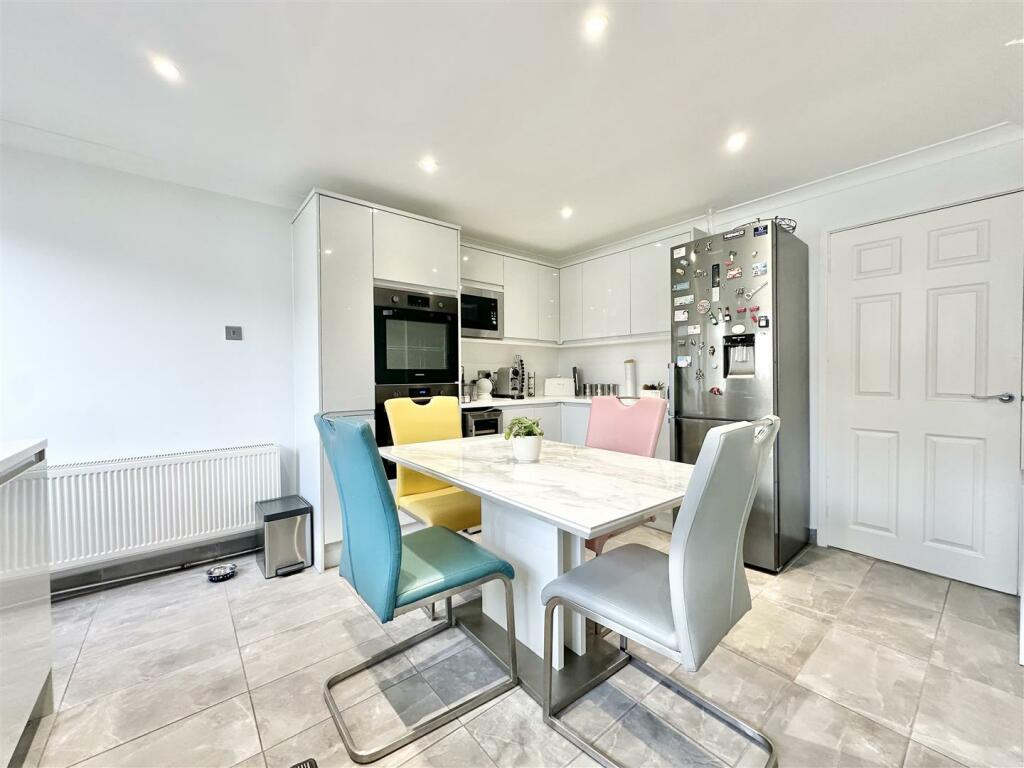 Additional image 11 of Pinewood Close, Poole