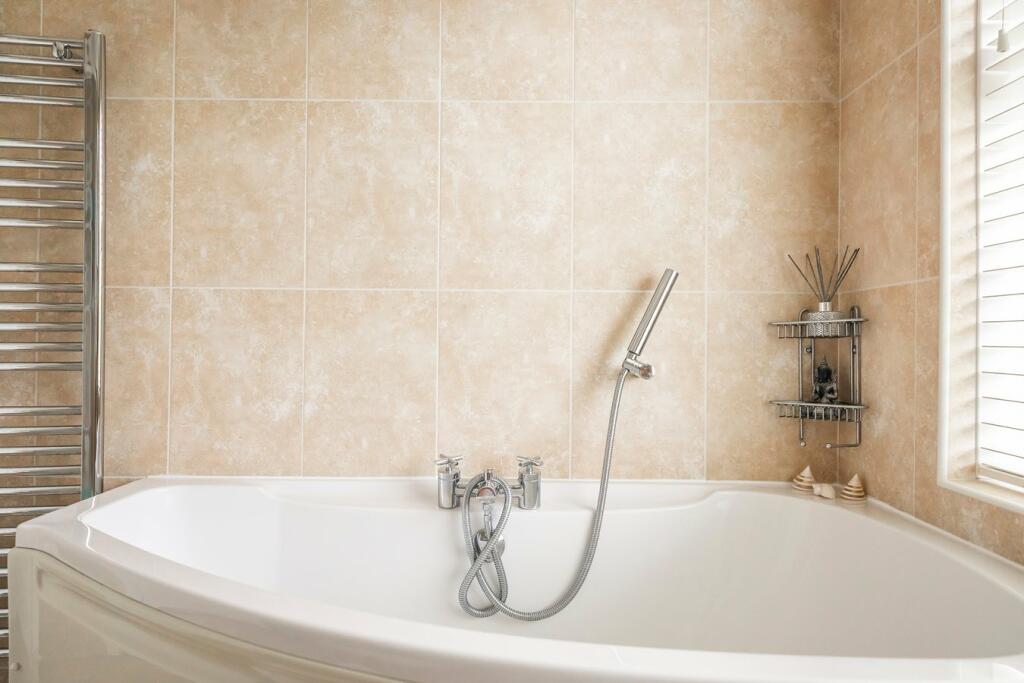 Additional image 19 of Wedgwood Drive, Whitecliff, Poole, BH14