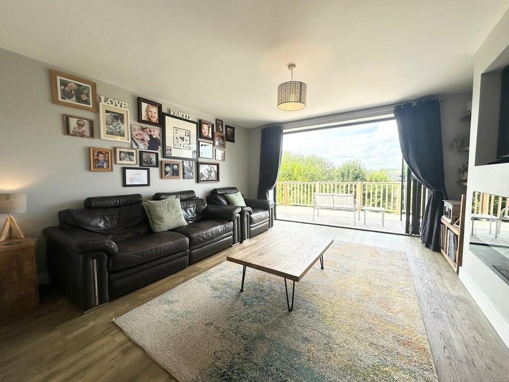 Additional image 7 of Hill Top Road, Hainworth