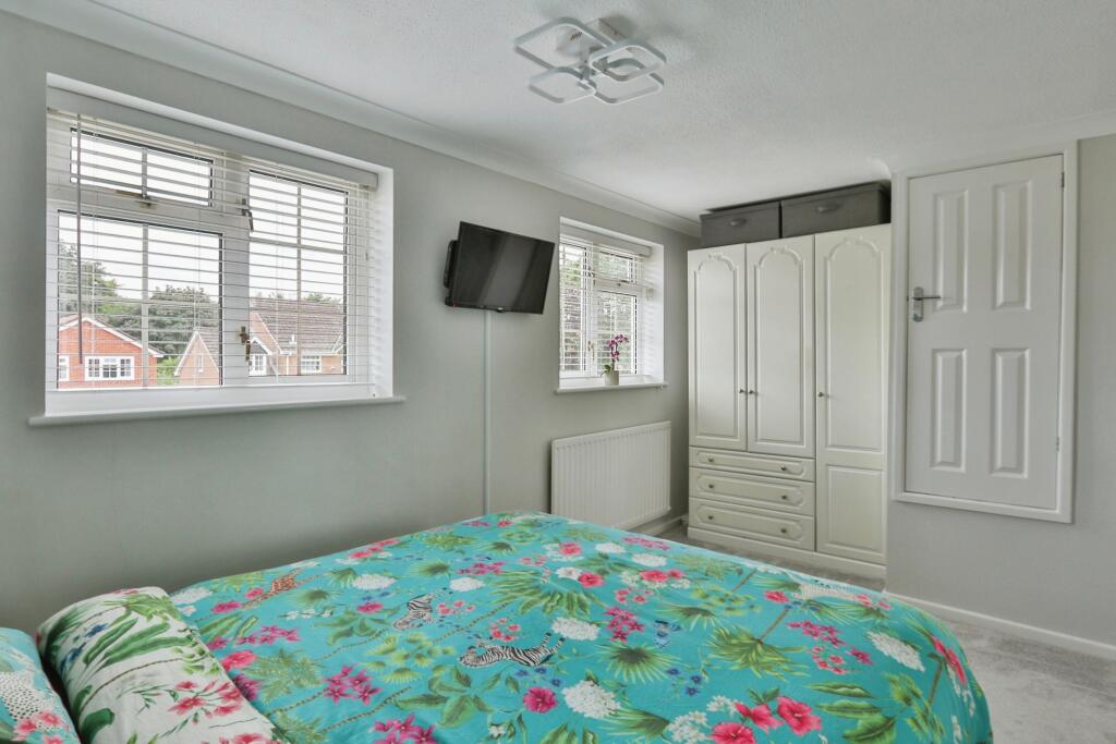 Additional image 11 of Rowbarrow Close, Poole, Dorset, BH17