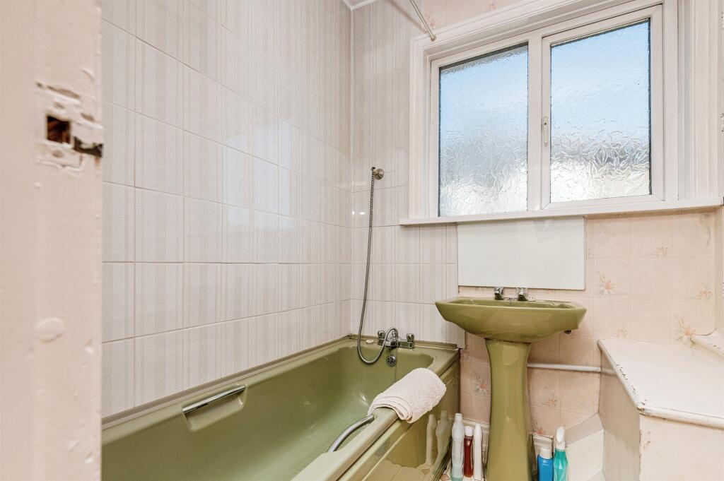 Additional image 10 of Thorncroft Road, Bradford