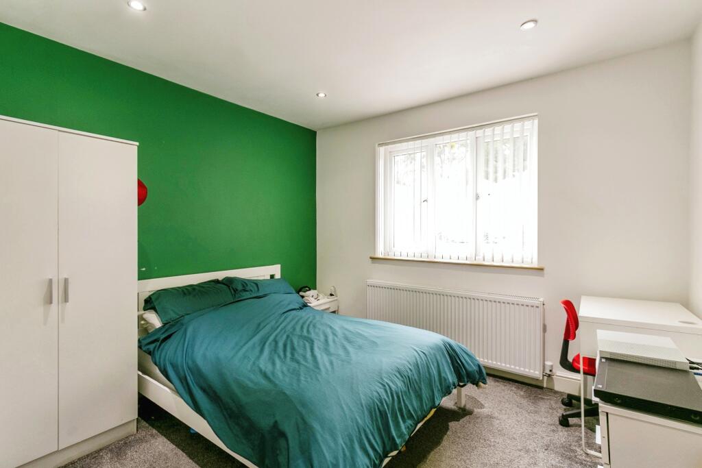 Additional image 12 of Evering Avenue, Poole, BH12