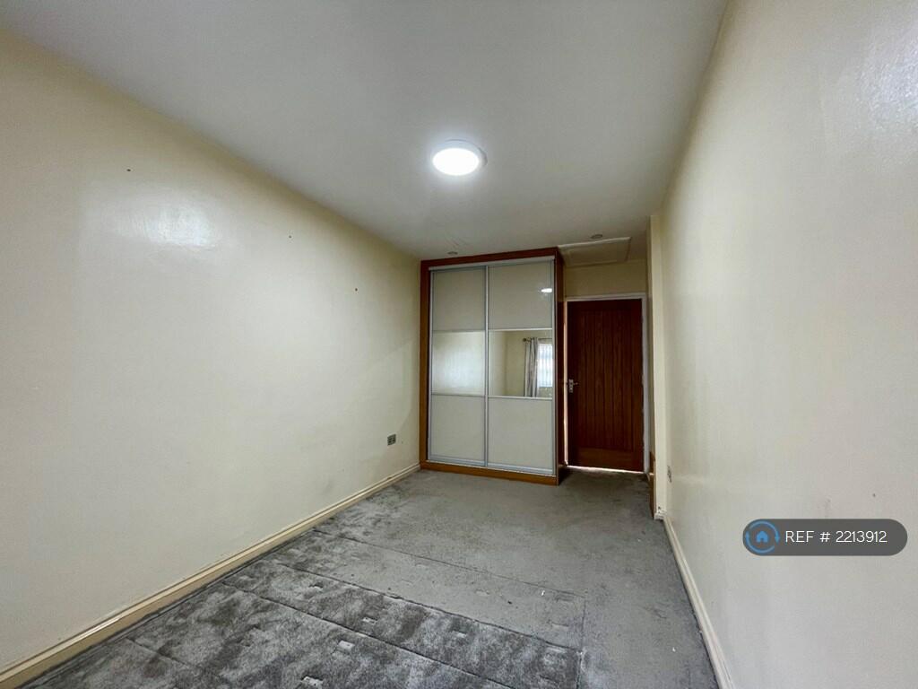 Additional image 13 of Hazel Walk, Bradford, BD9