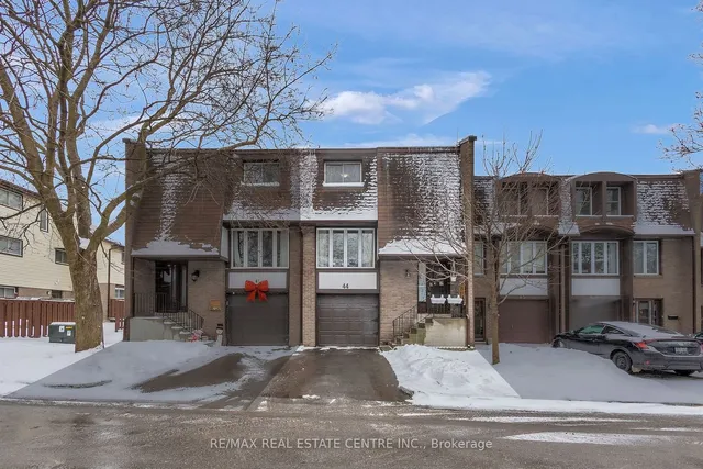 46 Cedarwoods Cres Unit 44