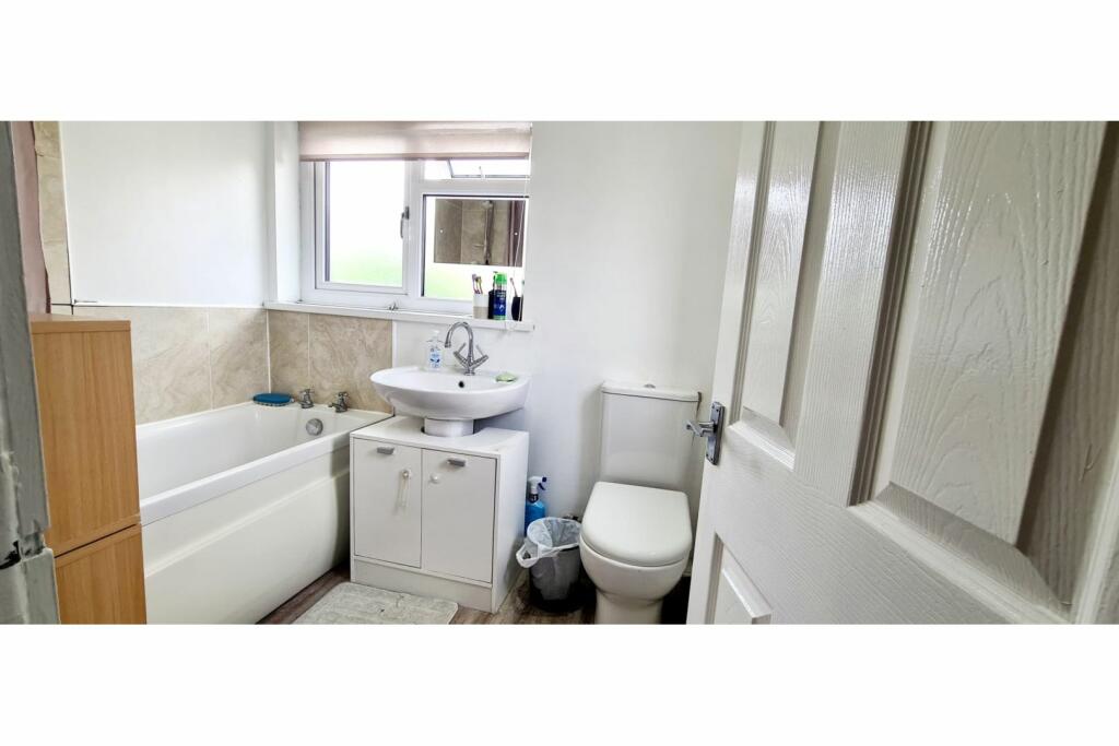 Additional image 12 of Dulverton Grove, Bradford, BD4