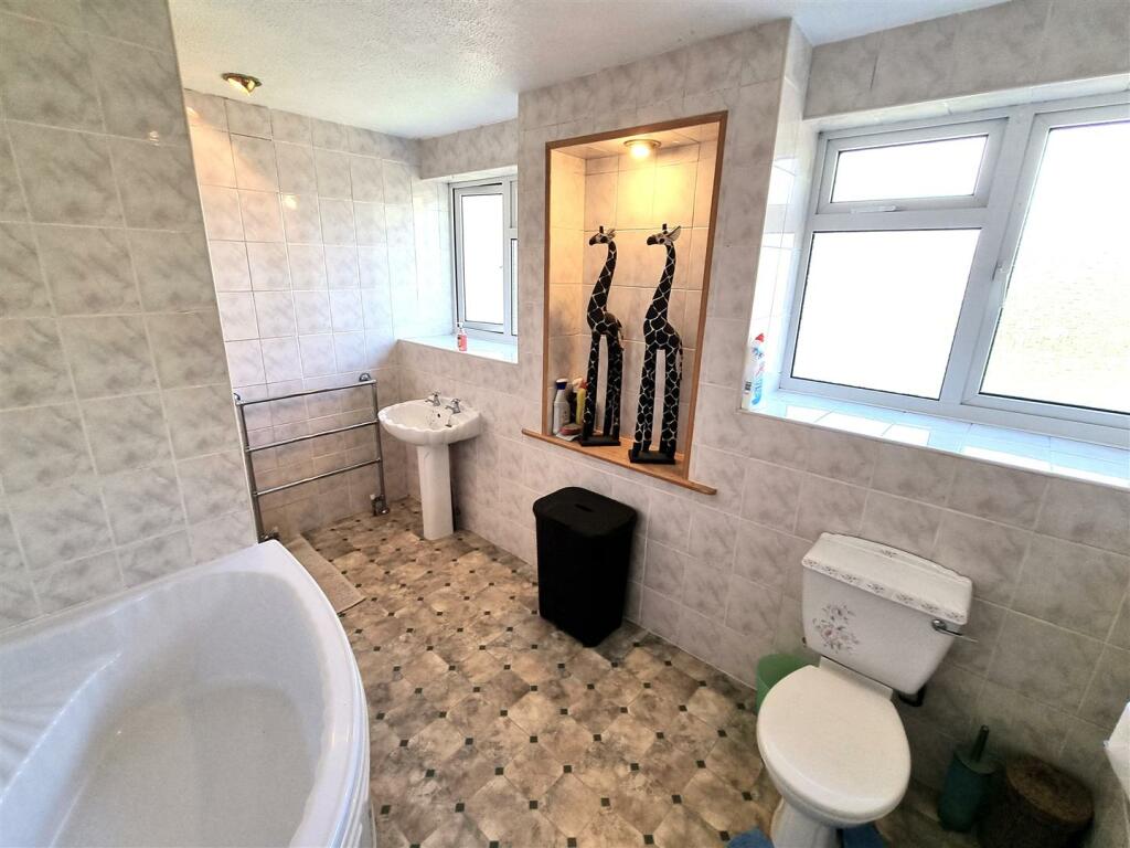 Additional image 21 of Runnymede Avenue, Poole