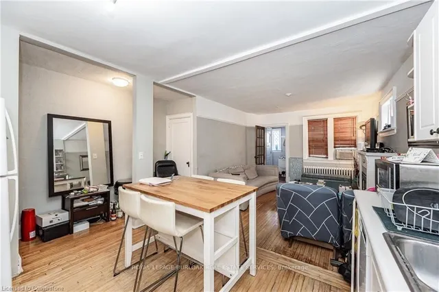 Additional image 8 of 527 Kingston Rd