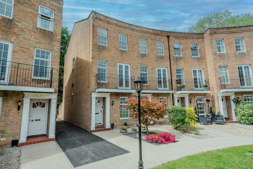 Additional image 9 of Holly Lodge, Lindsay Road