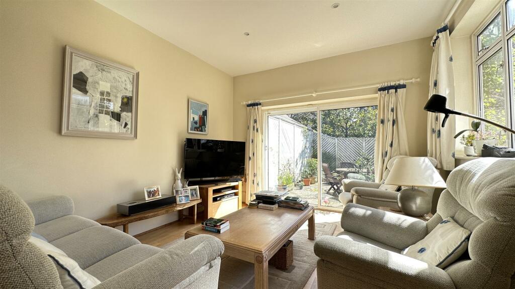 Additional image 17 of Ettrick Road, Branksome Park