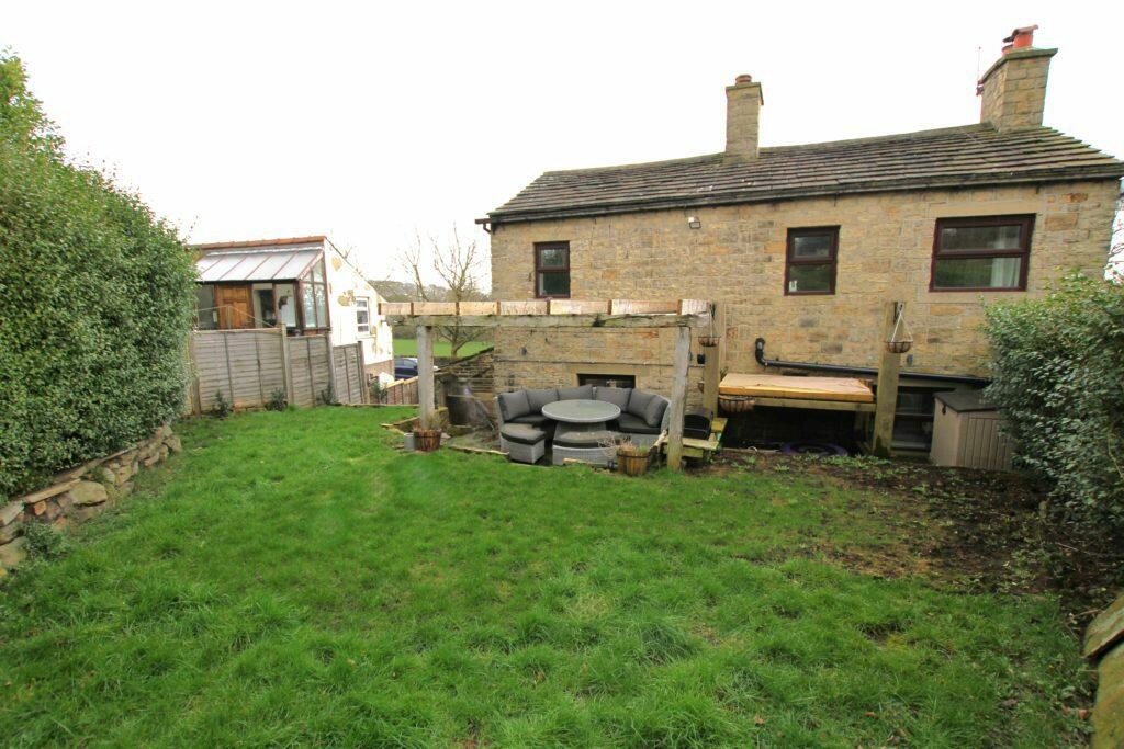 Additional image 15 of 3 Bedroom House for Sale – 61 Gilstead Lane, Gilstead, Bingley, BD16 3NL