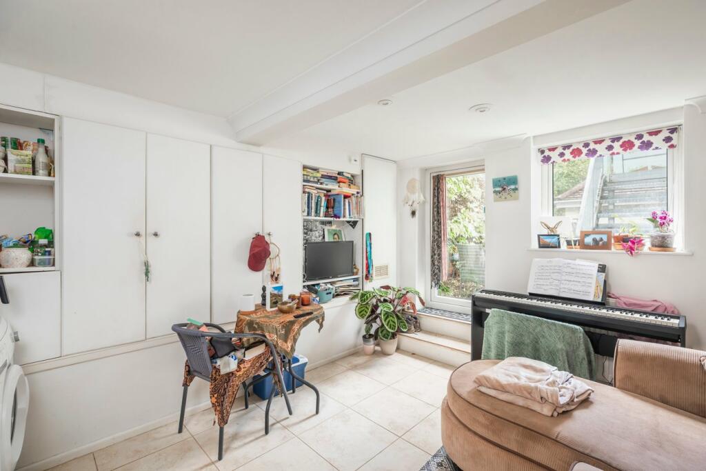 Additional image 28 of Whitecliff Road, Poole, BH14