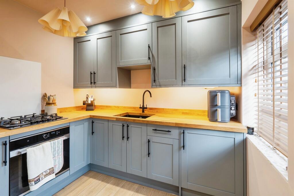 Additional image 8 of Springwell Terrace, Bradford