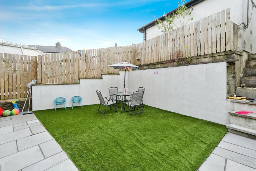 Additional image 17 of Moore Avenue, Bradford, BD7