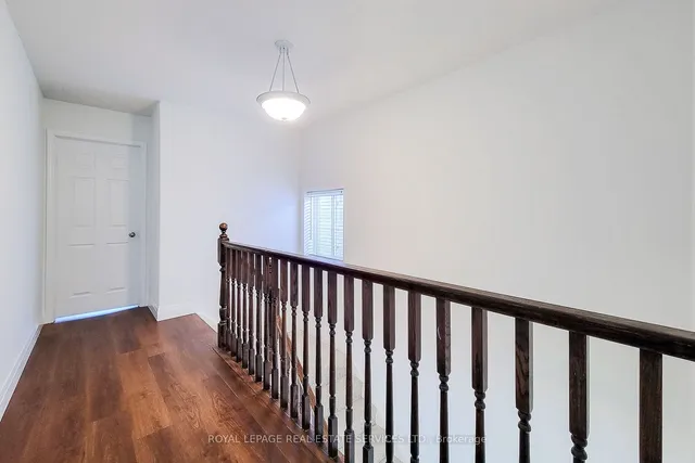 Additional image 17 of 381 Parkvale Dr