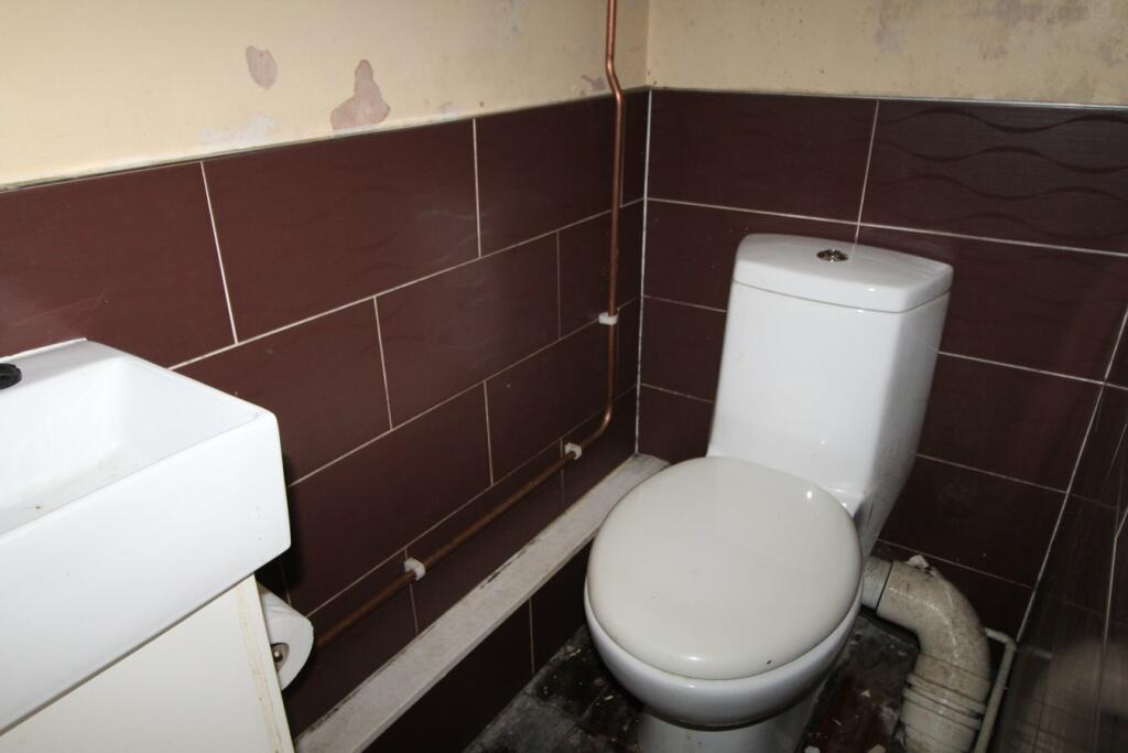 Additional image 6 of Halifax Road, Keighley, BD21