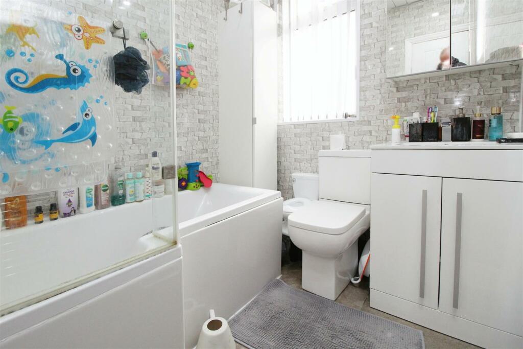 Additional image 9 of Thoresby Grove, Bradford, BD7 4QW