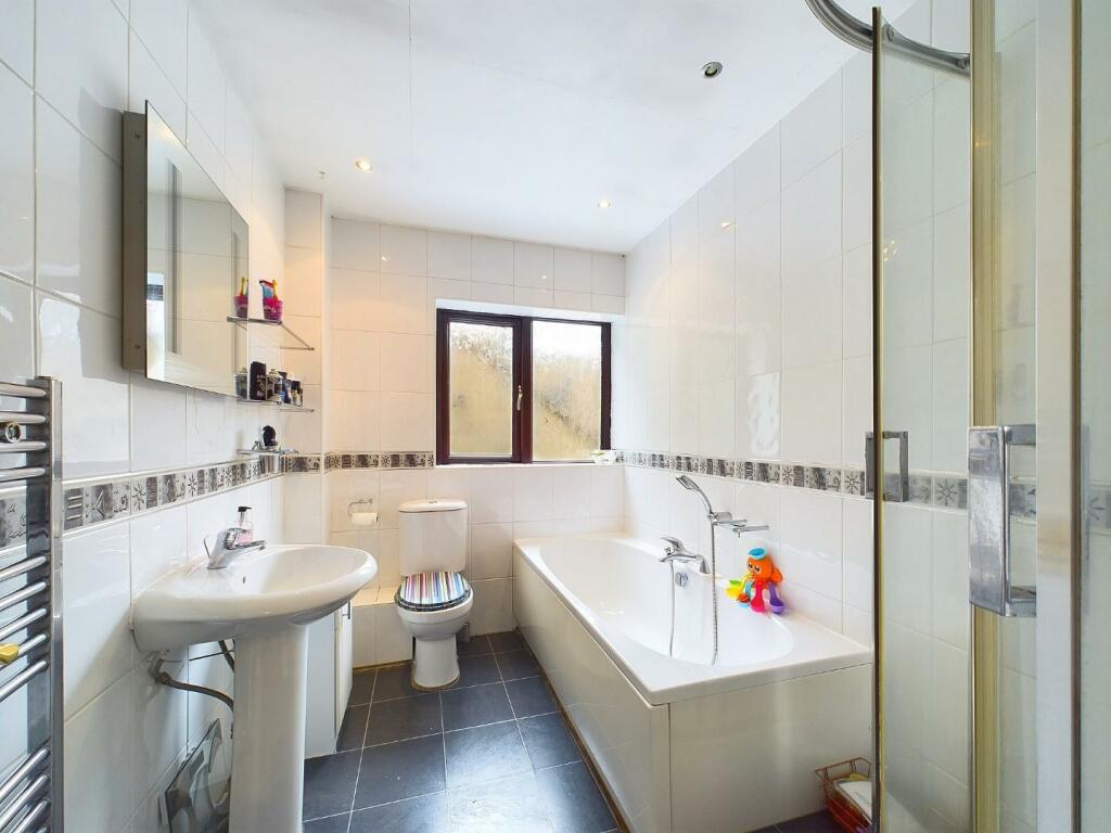Additional image 14 of Scarwood Close, Bingley