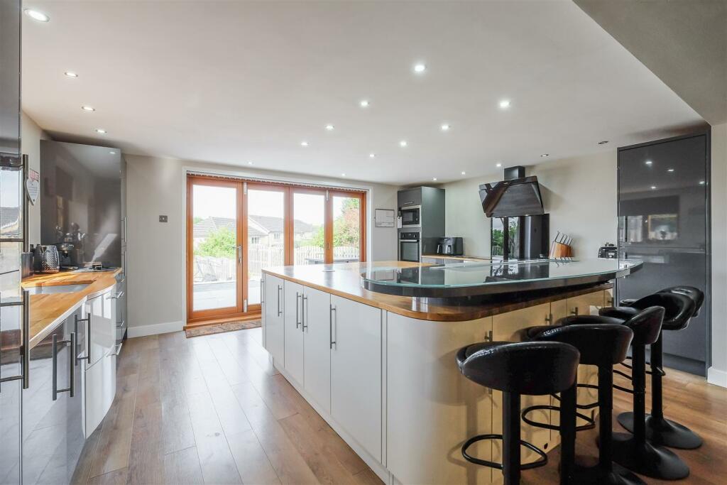 Additional image 20 of Huddersfield Road, Wyke, Bradford