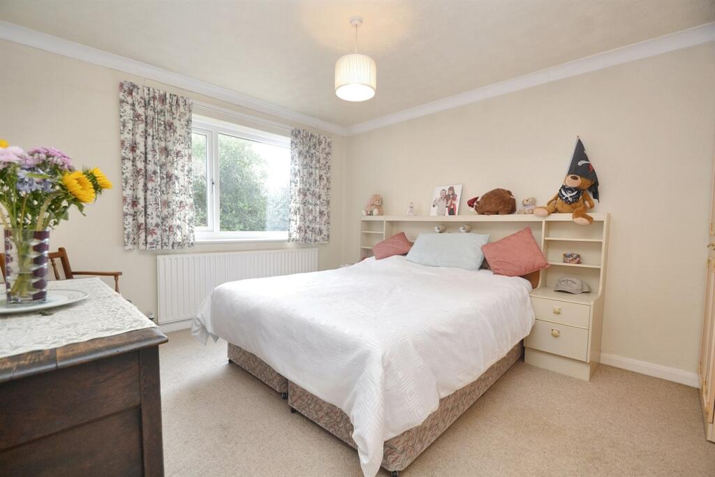 Additional image 15 of Upton