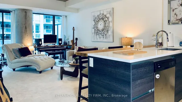 Additional image 6 of 111 Bathurst St Unit 815