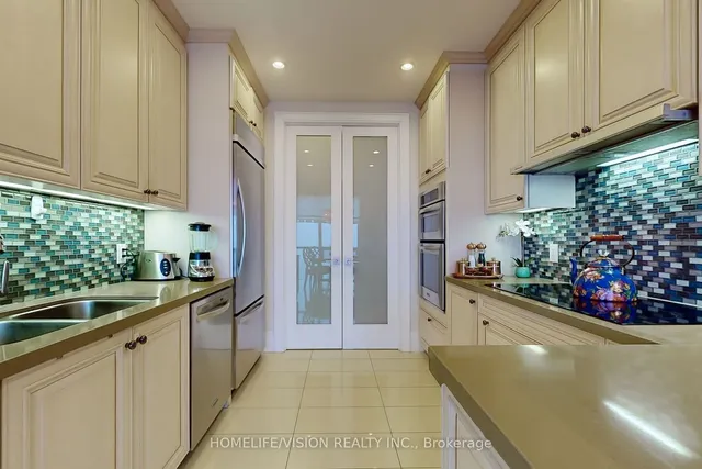 Additional image 12 of 70 Roehampton Ave Unit 2620