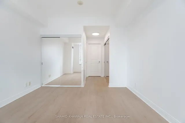 Additional image 17 of 70 Absolute Ave Unit 1309