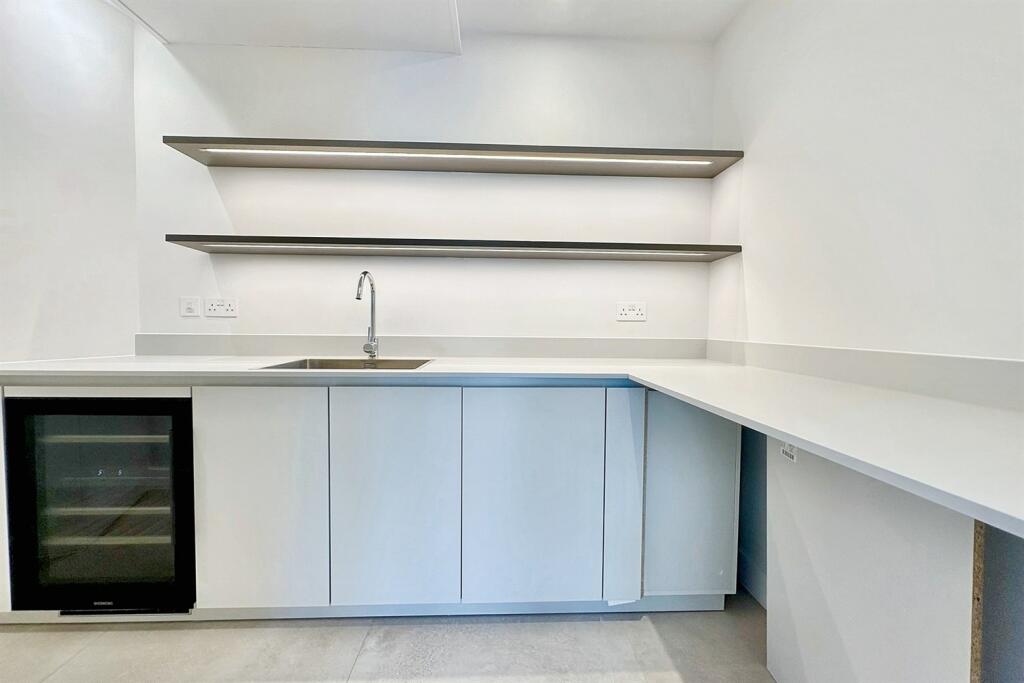 Additional image 13 of Lilliput