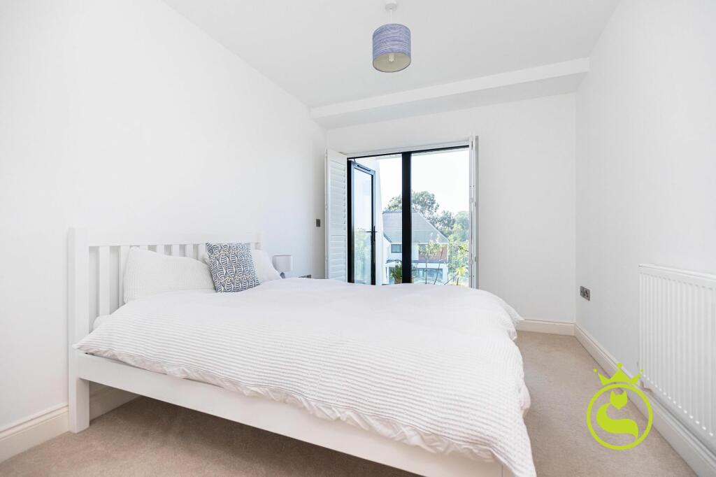 Additional image 13 of Town House- Cluster Views, Sandbanks Road, Whitecliff, Poole BH14