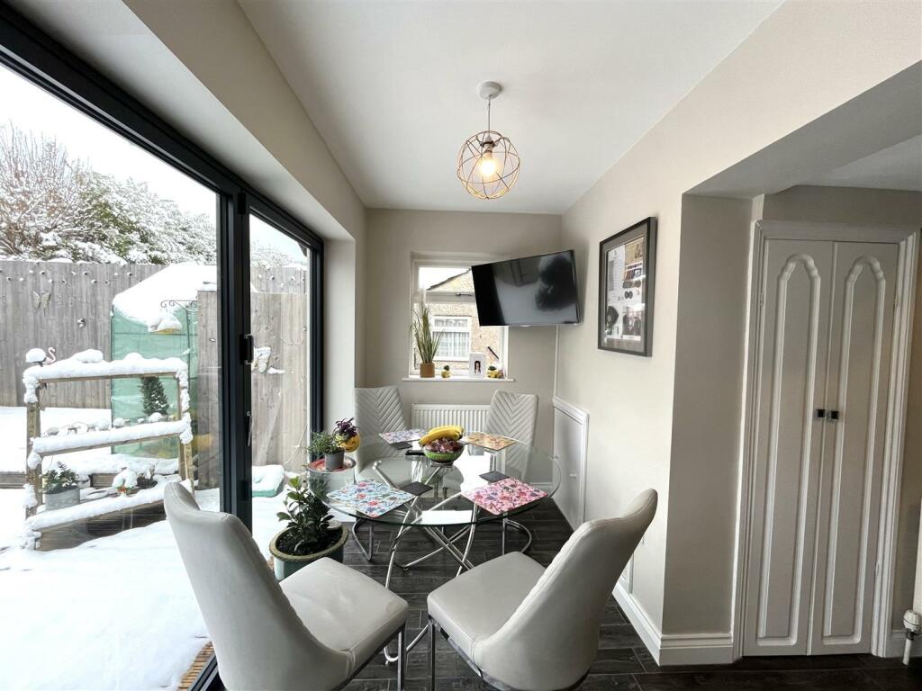 Additional image 11 of Willow Drive, Bradford