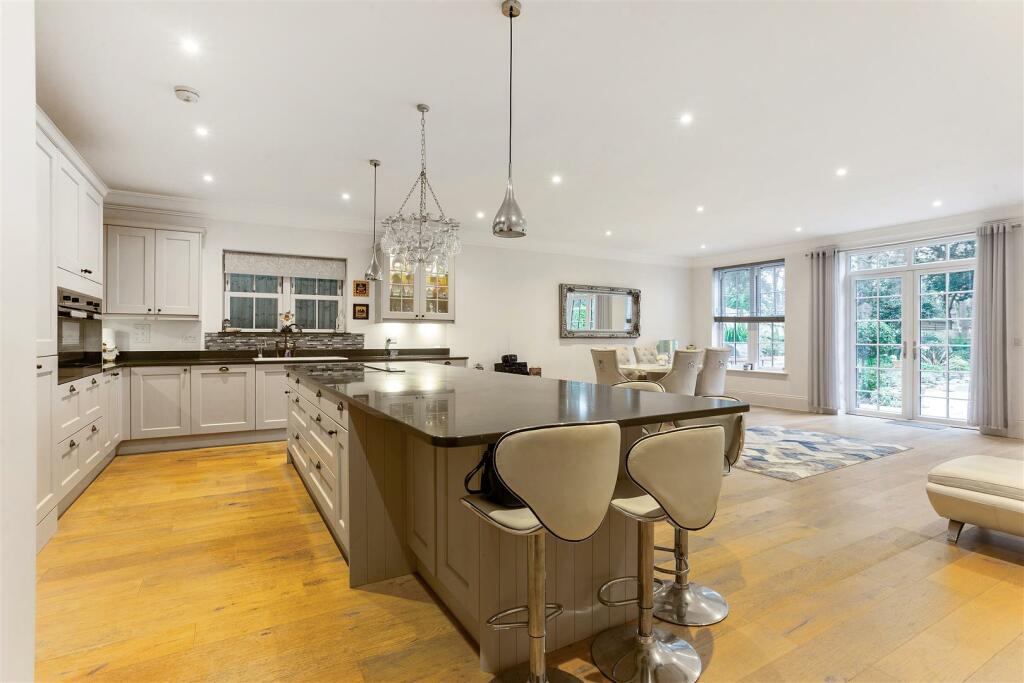 Additional image 10 of 4a Bingham Avenue, Poole