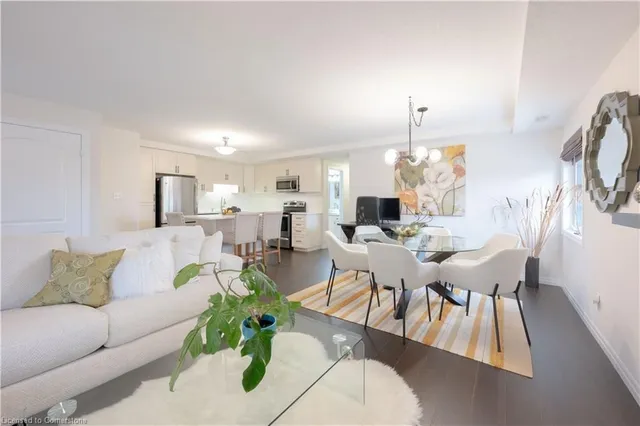 Additional image 15 of 255 Maitland St Unit 2C