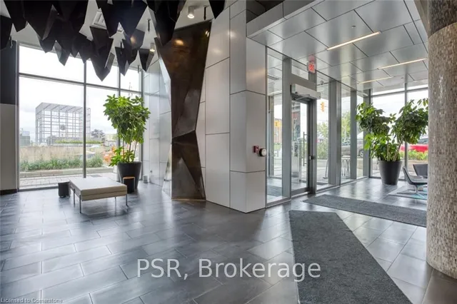 Additional image 3 of 85 Duke St Unit 806