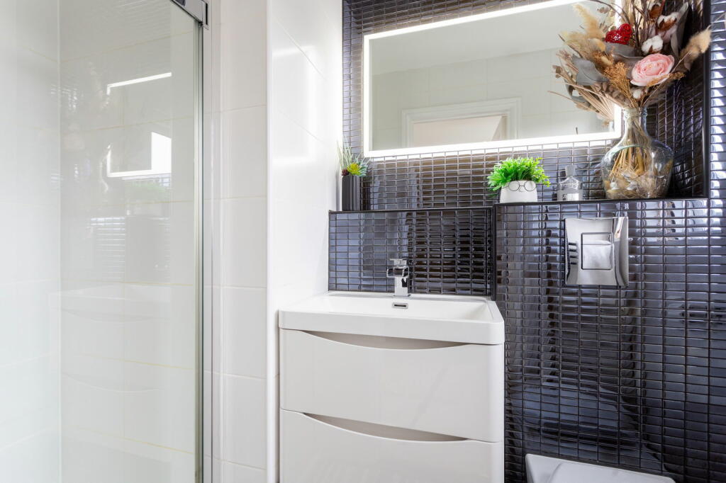 Additional image 23 of Overland Crescent, Bradford, BD10 9TG