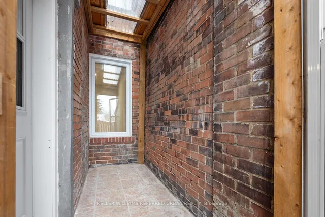 Additional image 29 of 32 Castleton Ave