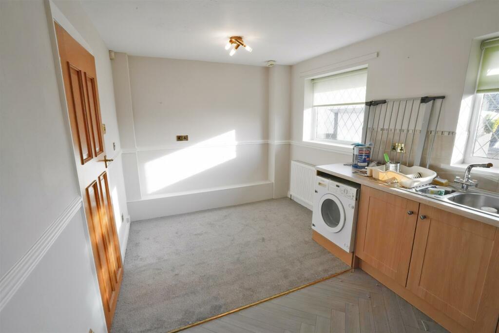 Additional image 4 of Brearcliffe Drive, Bradford