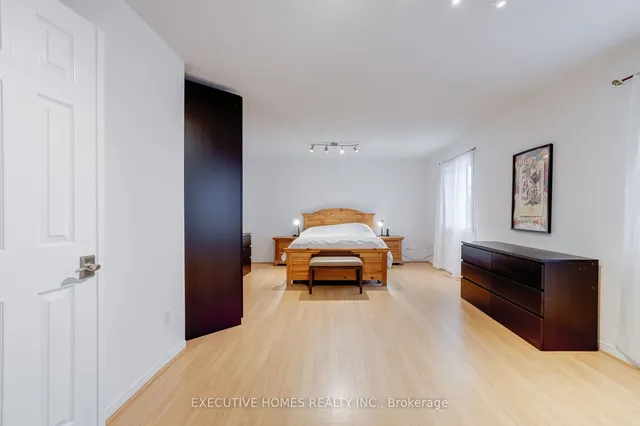 Additional image 21 of 178 Bristol Rd