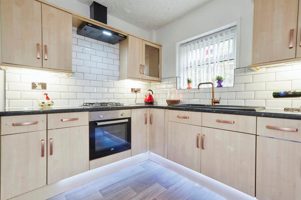 Additional image 3 of Whin Knoll Avenue, Keighley