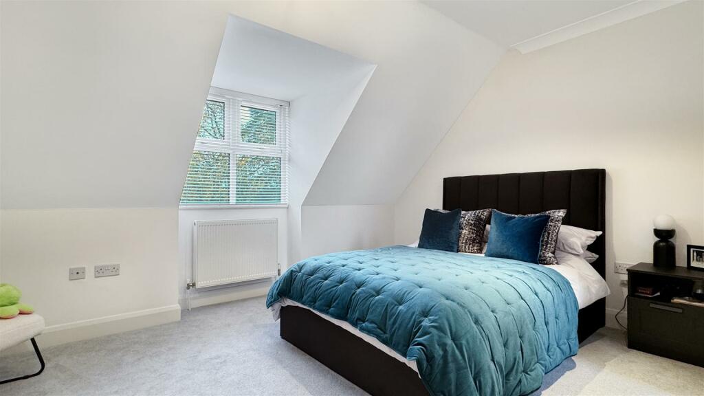 Additional image 12 of Wellwood Close, Branksome Park