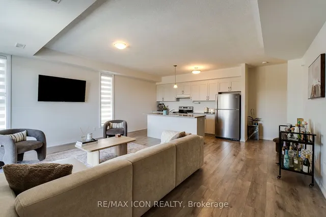 Additional image 12 of 261 Woodbine Ave Unit 68