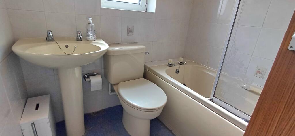 Additional image 10 of Hollingwood Mount, Bradford, BD7