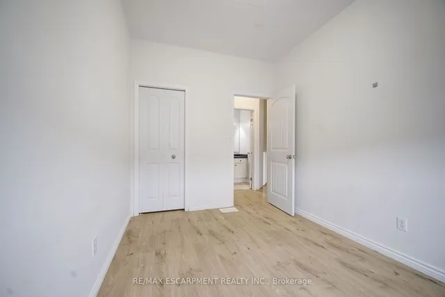 Additional image 32 of 284 Sophia Cres