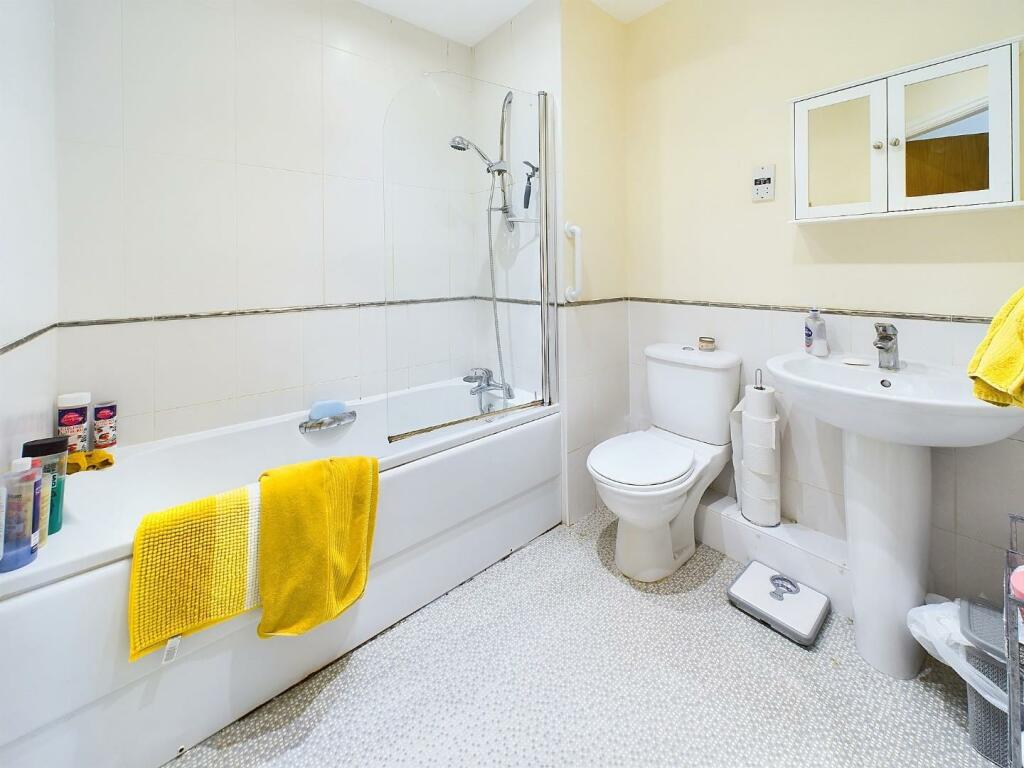 Additional image 8 of Agincourt Drive, Hill Top View, Gilstead