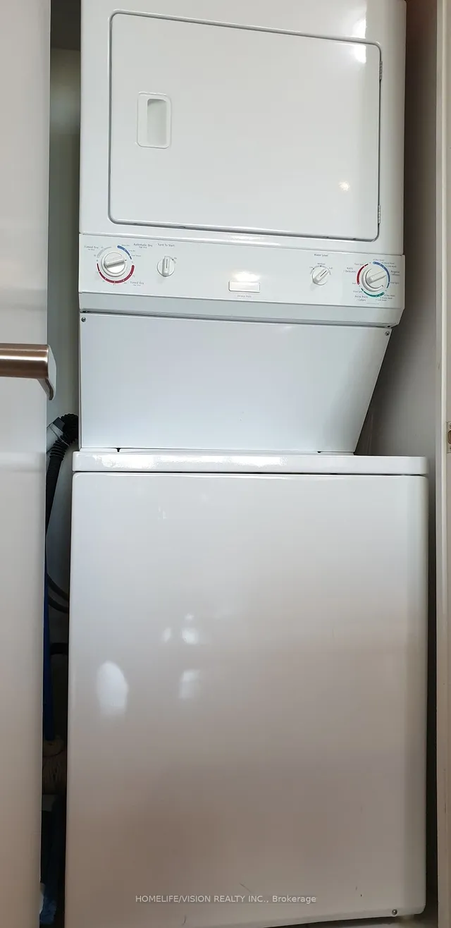 Additional image 13 of 55 Bremner Blvd Unit 3805